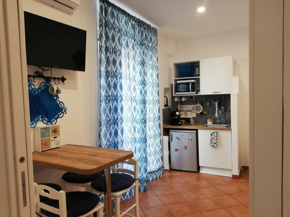Il Posto Fisso Napoli Apartment Exterior photo