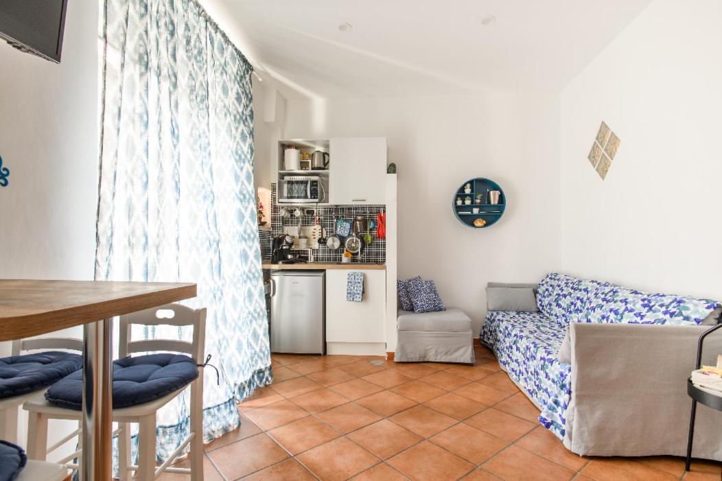 Il Posto Fisso Napoli Apartment Exterior photo